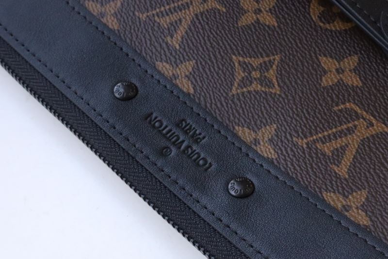Louis Vuitton Clutch Bags